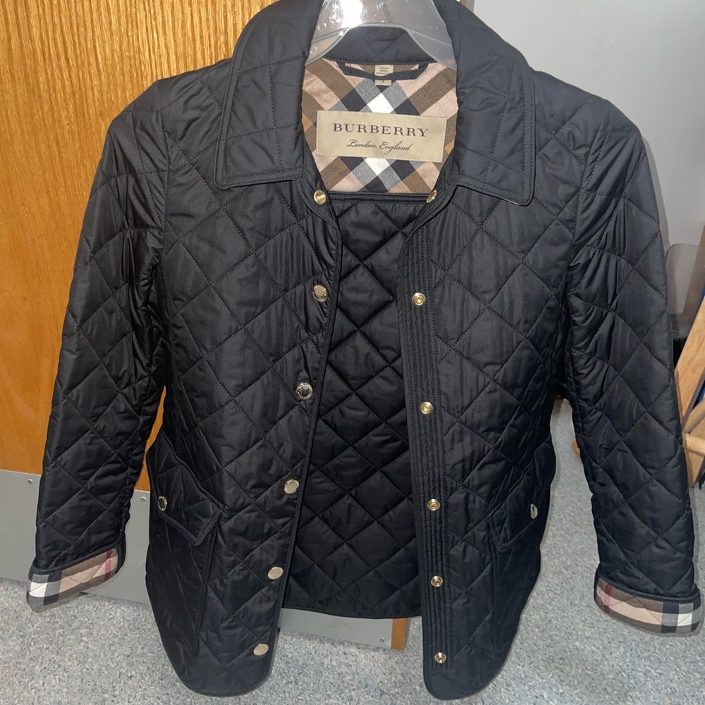 Burberry Quilted Jacket !